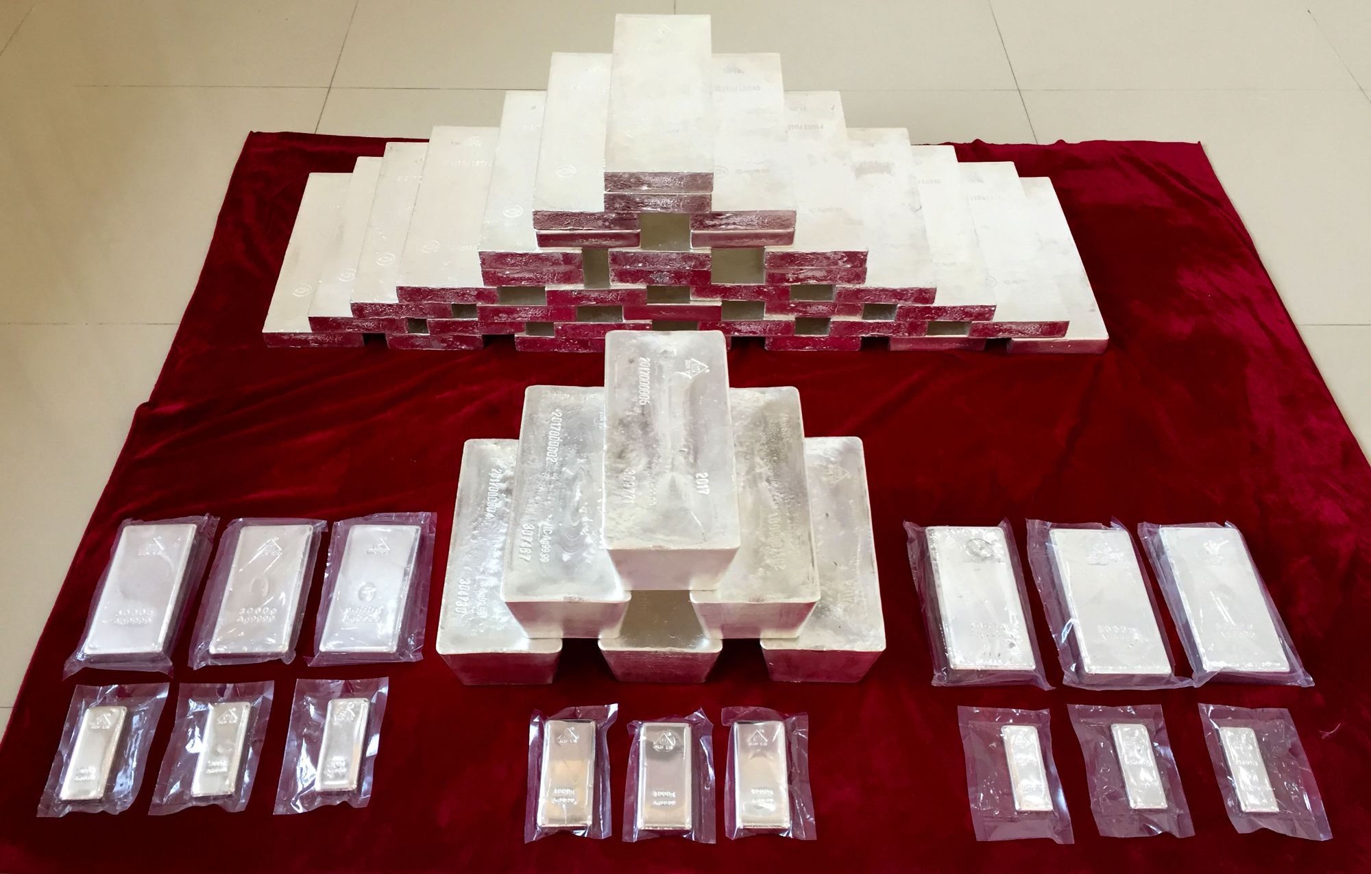 各種規(guī)格的Ag9999銀錠、銀條 1